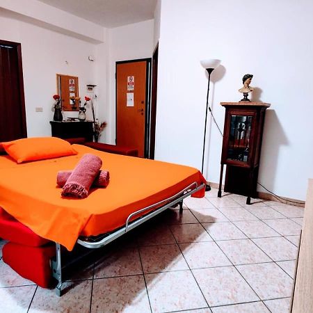 Apartamento La Casa Del Viale Solarino Exterior foto
