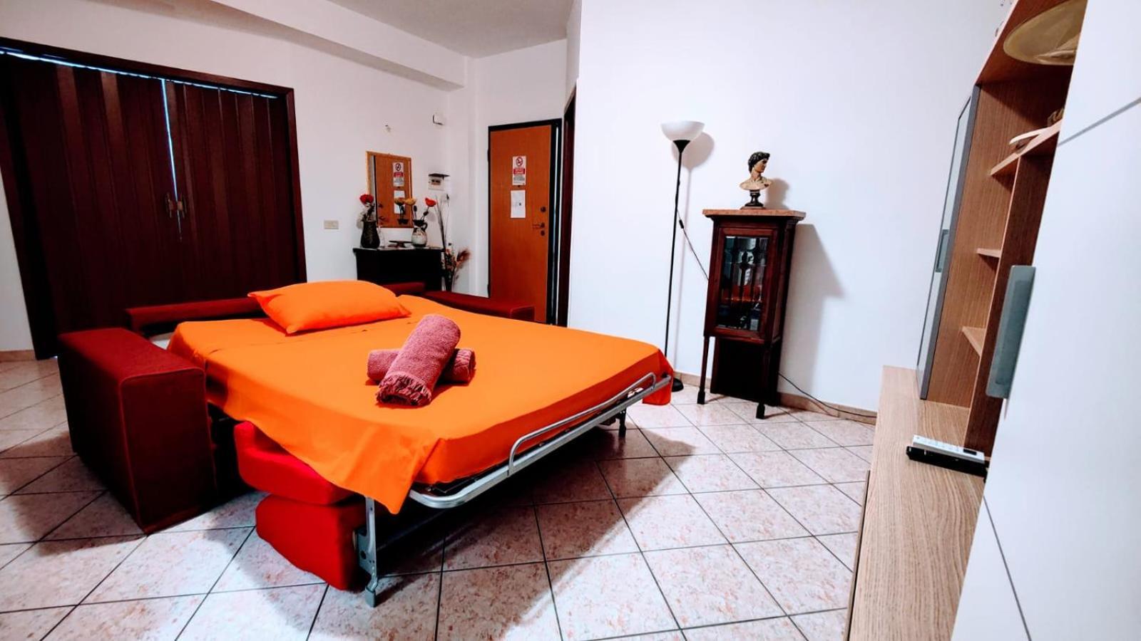 Apartamento La Casa Del Viale Solarino Exterior foto